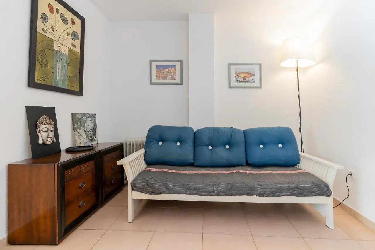 Lovely Apartment Next To The Beach 托雷莫利诺斯